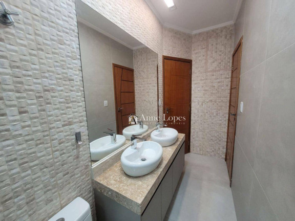 Imagem Casa com 4 Quartos à Venda, 278 m² em Gonzaga - Santos Imagem Casa com 4 Quartos à Venda, 278 m² em Gonzaga - Santos