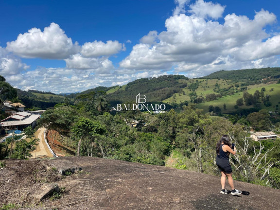 Imagem Imóvel com 3 Quartos à Venda, 10.124 m² em Pedra Bela - Pedra Bela