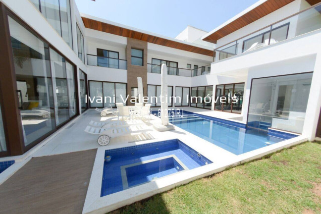 Imagem Casa de Condomínio com 5 Quartos à Venda, 906 m² em Barra Da Tijuca - Rio De Janeiro