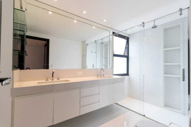 Imagem Imóvel com 2 Quartos à Venda, 171 m² em Moema - São Paulo Imagem Imóvel com 2 Quartos à Venda, 171 m² em Moema - São Paulo
