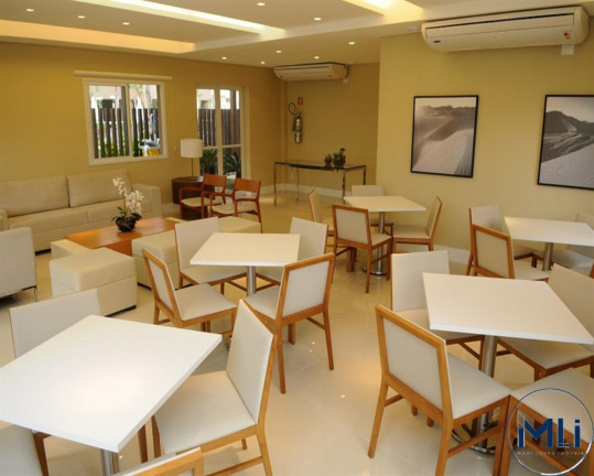 Imagem Imóvel com 3 Quartos à Venda, 70 m² em Anil - Rio De Janeiro Imagem Imóvel com 3 Quartos à Venda, 70 m² em Anil - Rio De Janeiro