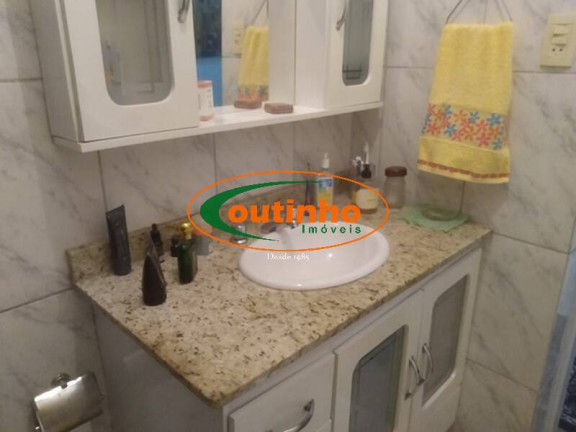 Imagem Casa com 4 Quartos à Venda, 226 m² em Tijuca - Rio De Janeiro Imagem Casa com 4 Quartos à Venda, 226 m² em Tijuca - Rio De Janeiro