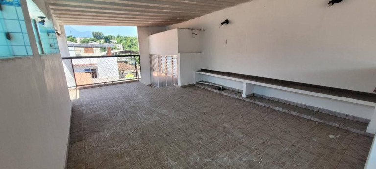 Imagem Casa de Condomínio com 3 Quartos à Venda, 360 m² em Taquara - Rio De Janeiro