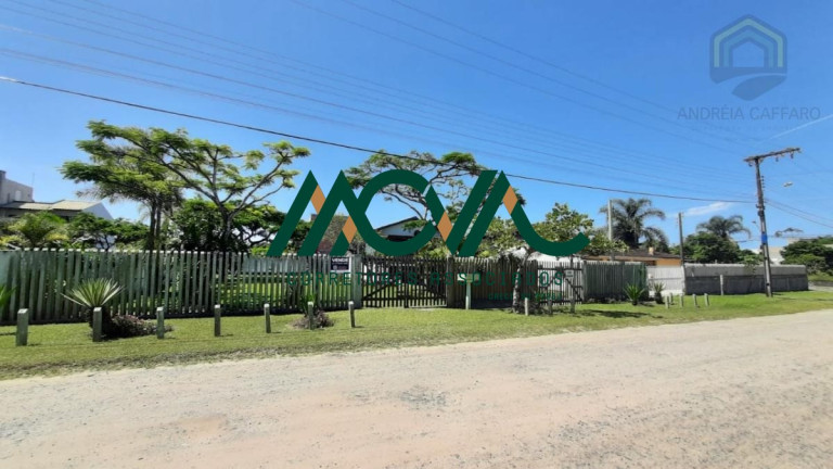 Casa com 3 Quartos à Venda, 159 m² em Praia Das Palmeiras - Itapoá