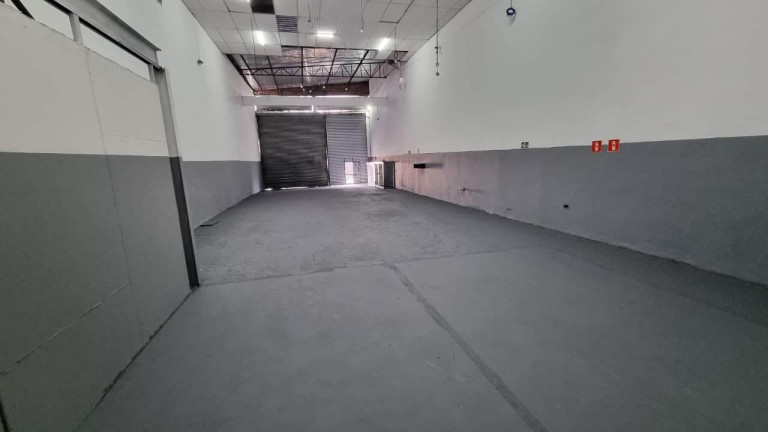 Imóvel Comercial para Alugar, 250 m² em Capuava - Mauá