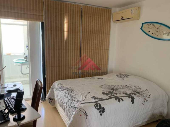 Imagem Casa com 4 Quartos à Venda, 360 m² em Itaipu - Niterói Imagem Casa com 4 Quartos à Venda, 360 m² em Itaipu - Niterói
