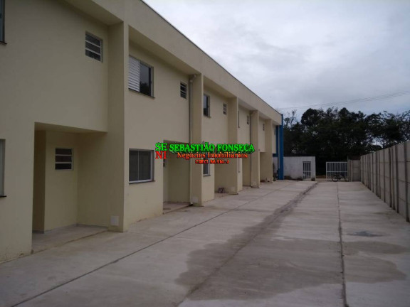 Imagem Casa com 2 Quartos à Venda, 62 m² em Caraguatatuba Imagem Casa com 2 Quartos à Venda, 62 m² em Caraguatatuba