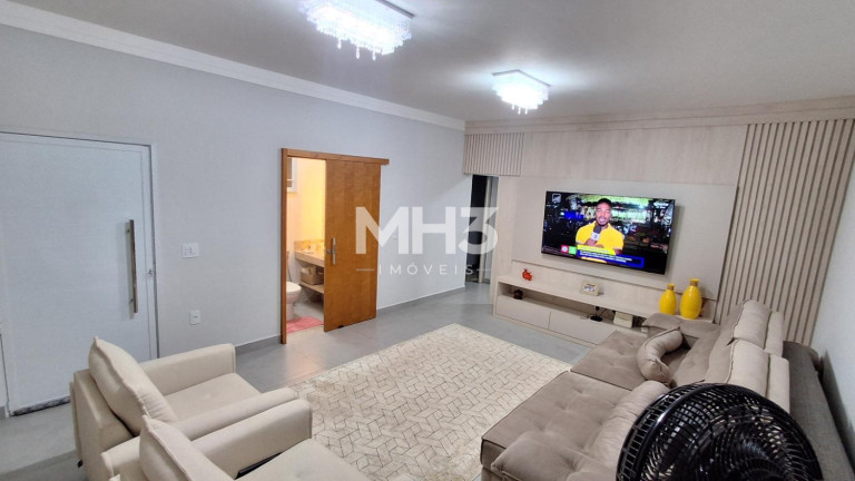 Casa com 2 Quartos à Venda, 135 m² em Jardim Residencial Ravagnani - Sumaré