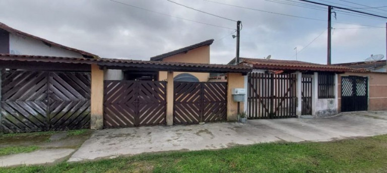 Imagem Casa com 2 Quartos à Venda, 70 m² em Loty - Itanhaem Imagem Casa com 2 Quartos à Venda, 70 m² em Loty - Itanhaem