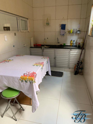 Imagem Casa com 5 Quartos à Venda, em Camaçari - Lucena Imagem Casa com 5 Quartos à Venda, em Camaçari - Lucena