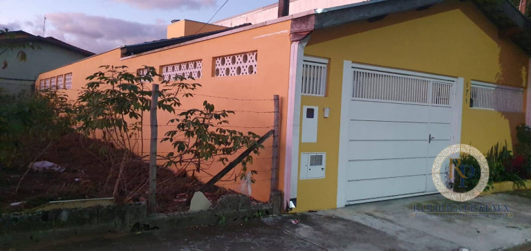 Imagem Casa com 3 Quartos à Venda, 225 m² em Jardim Portugal - São José Dos Campos