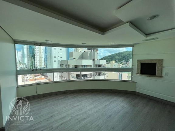 Apartamento com 3 Quartos à Venda, 136 m² em Centro - Balneário Camboriú
