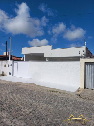 Casa com 3 Quartos à Venda, 130 m² em Emaus - Parnamirim