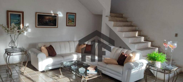 Imagem Casa com 4 Quartos à Venda, 300 m² em Candeias - Jaboatão Dos Guararapes