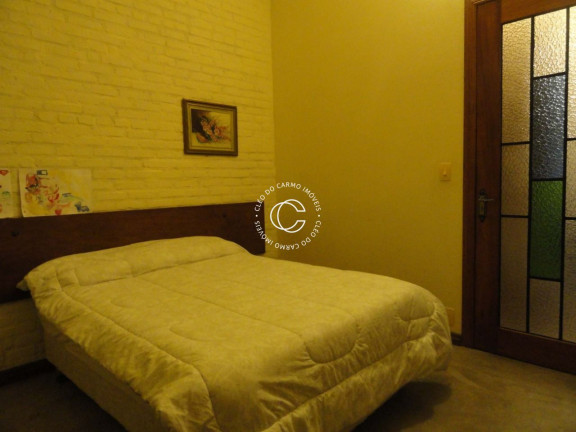 Imagem Casa com 4 Quartos à Venda, 231 m² em Centro - Santa Maria Imagem Casa com 4 Quartos à Venda, 231 m² em Centro - Santa Maria