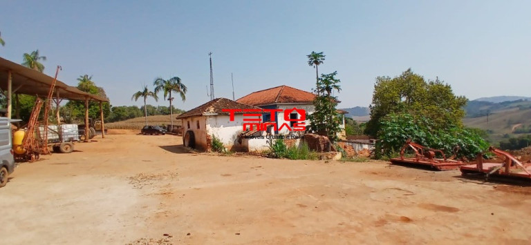 Imagem Imóvel com 4 Quartos à Venda,  em Zona Rural - Conceição Do Rio Verde