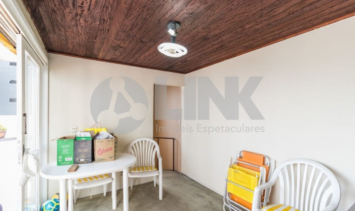 Imagem Imóvel com 3 Quartos à Venda, 185 m² em São João - Porto Alegre