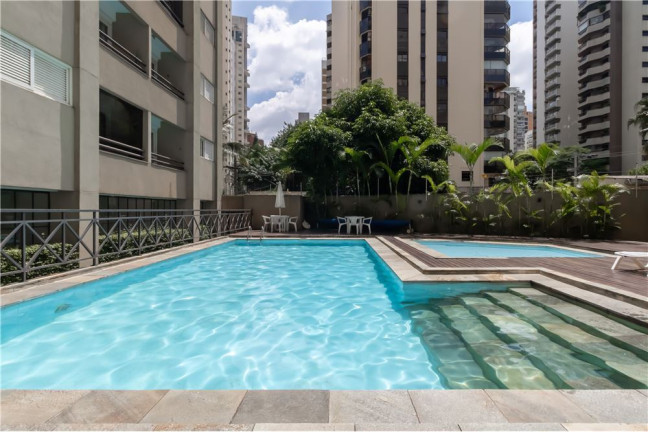 Imagem Apartamento com 2 Quartos à Venda, 56 m² em Moema - São Paulo