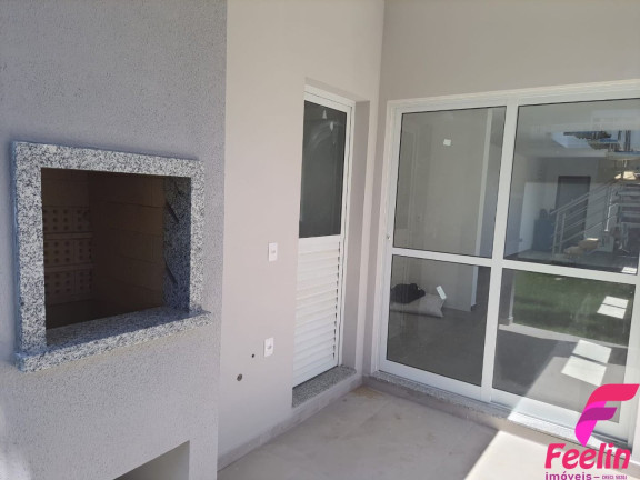 Imagem Casa com 3 Quartos à Venda, 168 m² em Campeche - Florianópolis Imagem Casa com 3 Quartos à Venda, 168 m² em Campeche - Florianópolis