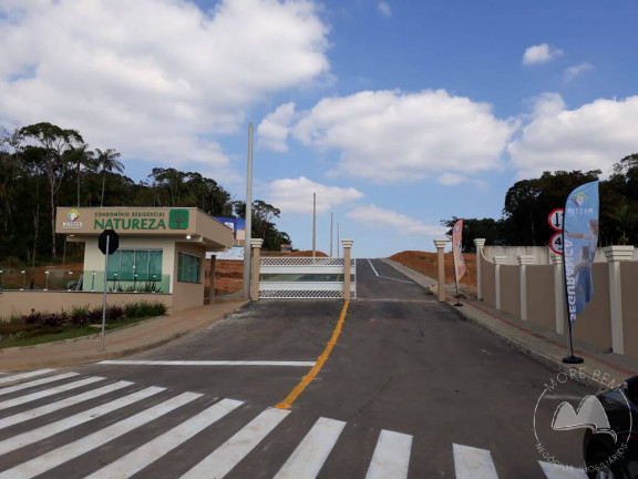 Terreno em Condomínio à Venda, 300 m² em Itajaí