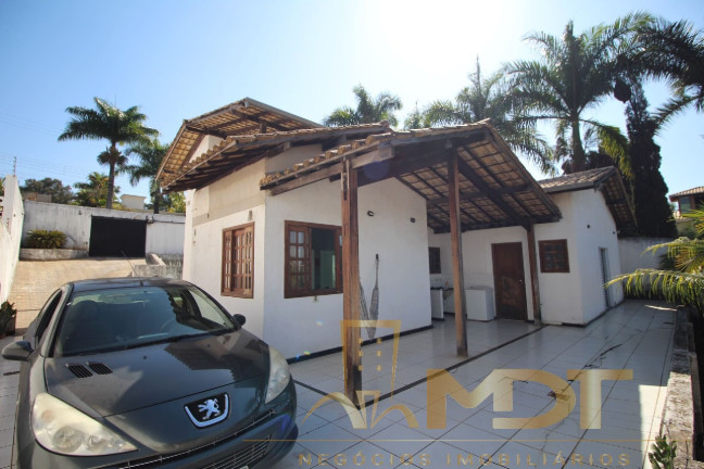 Imagem Casa com 4 Quartos à Venda, 500 m² em Garças - Belo Horizonte Imagem Casa com 4 Quartos à Venda, 500 m² em Garças - Belo Horizonte