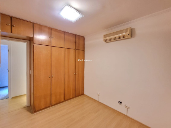 Imagem Imóvel com 4 Quartos à Venda, 143 m² em Itaim Bibi - São Paulo Imagem Imóvel com 4 Quartos à Venda, 143 m² em Itaim Bibi - São Paulo