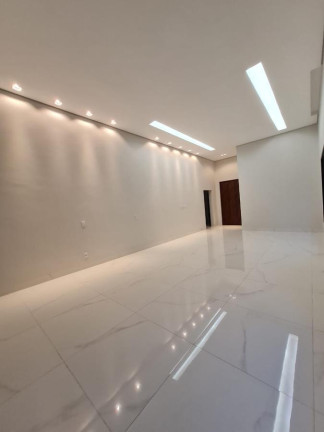 Imagem Casa com 3 Quartos à Venda, 438 m² em Ribeirão Do Lipa - Cuiabá Imagem Casa com 3 Quartos à Venda, 438 m² em Ribeirão Do Lipa - Cuiabá
