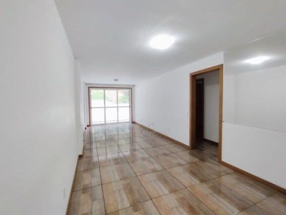 Imagem Imóvel com 3 Quartos à Venda, 130 m² em Várzea - Teresópolis Imagem Imóvel com 3 Quartos à Venda, 130 m² em Várzea - Teresópolis