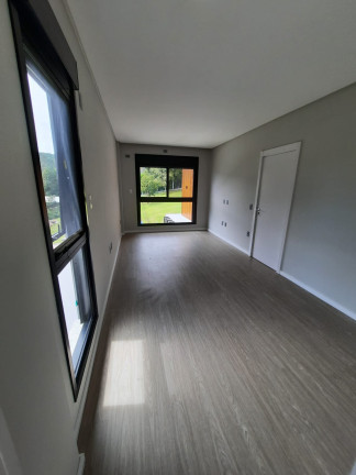 Imagem Casa com 3 Quartos à Venda, 258 m² em Taquaras - Balneário Camboriú Imagem Casa com 3 Quartos à Venda, 258 m² em Taquaras - Balneário Camboriú