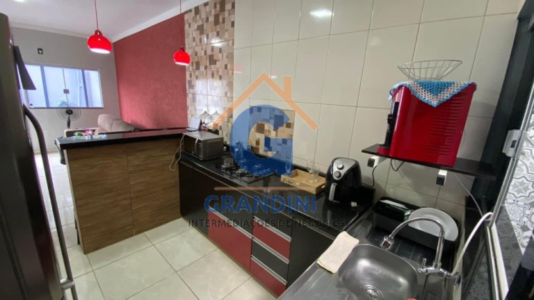 Imagem Casa com 2 Quartos à Venda, 130 m² em Jardim Itacolomi - Mogi Guaçu Imagem Casa com 2 Quartos à Venda, 130 m² em Jardim Itacolomi - Mogi Guaçu