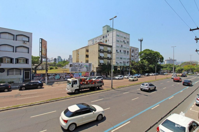 Imagem Imóvel com 2 Quartos à Venda, 79 m² em Santa Cecília - Porto Alegre Imagem Imóvel com 2 Quartos à Venda, 79 m² em Santa Cecília - Porto Alegre