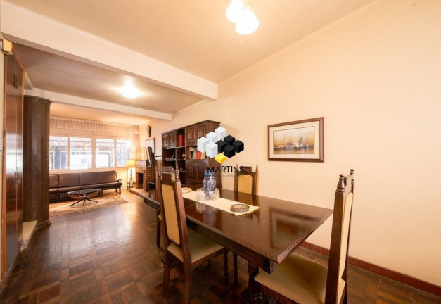 Imagem Casa com 3 Quartos à Venda, 156 m² em Petrópolis - Porto Alegre Imagem Casa com 3 Quartos à Venda, 156 m² em Petrópolis - Porto Alegre