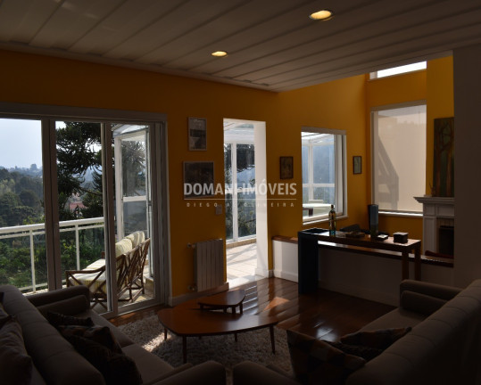 Imagem Casa com 4 Quartos à Venda, 636 m² em Região De Capivari - Campos Do Jordão Imagem Casa com 4 Quartos à Venda, 636 m² em Região De Capivari - Campos Do Jordão