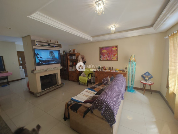 Imagem Casa com 3 Quartos à Venda, 168 m²