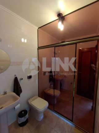 Imagem Imóvel com 4 Quartos à Venda, 324 m² em Menino Deus - Porto Alegre Imagem Imóvel com 4 Quartos à Venda, 324 m² em Menino Deus - Porto Alegre