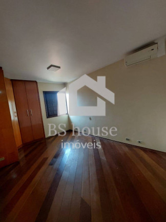 Imagem Sobrado com 3 Quartos à Venda, 327 m² em Vila Floresta - Santo André