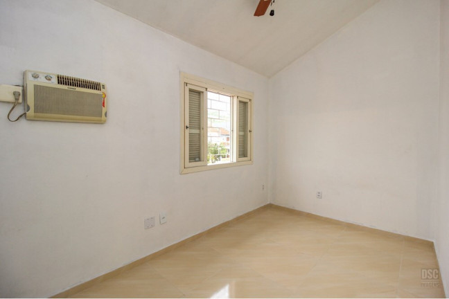 Imagem Casa com 3 Quartos à Venda, 66 m² em Hípica - Porto Alegre Imagem Casa com 3 Quartos à Venda, 66 m² em Hípica - Porto Alegre