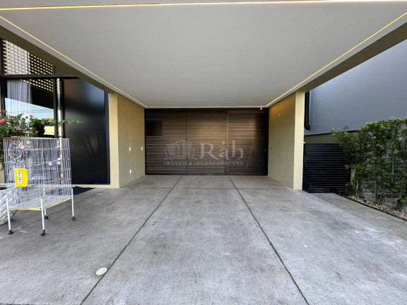 Imagem Casa de Condomínio com 4 Quartos à Venda, 360 m² em Santa Regina - Camboriú