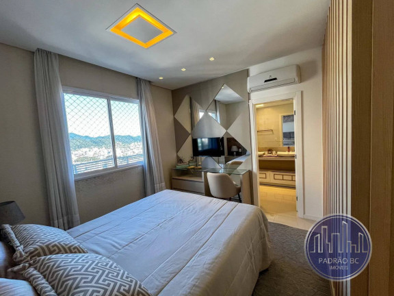 Imagem Apartamento com 3 Quartos à Venda, 137 m² em Centro - Balneário Camboriú Imagem Apartamento com 3 Quartos à Venda, 137 m² em Centro - Balneário Camboriú