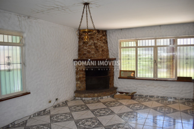 Imagem Casa com 4 Quartos à Venda, 276 m² em Região Da Abernéssia - Campos Do Jordão Imagem Casa com 4 Quartos à Venda, 276 m² em Região Da Abernéssia - Campos Do Jordão