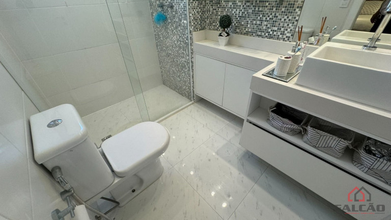 Imagem Apartamento com 3 Quartos à Venda, 134 m² em Gonzaga - Santos Imagem Apartamento com 3 Quartos à Venda, 134 m² em Gonzaga - Santos
