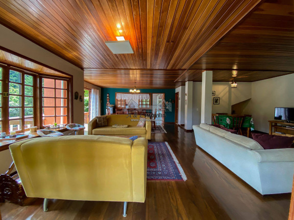 Imagem Casa com 6 Quartos à Venda, 300 m² em Alto Capivari - Campos Do Jordão Imagem Casa com 6 Quartos à Venda, 300 m² em Alto Capivari - Campos Do Jordão