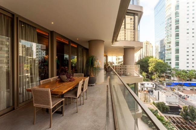 Imagem Imóvel com 4 Quartos à Venda, 570 m² em Itaim Bibi - São Paulo