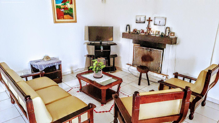 Imagem Casa com 4 Quartos à Venda, 175 m² em Balneário Oásis - Peruíbe