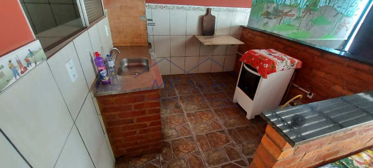 Imagem Casa com 1 Quarto à Venda, 250 m² em Jardim Veneza - Pirassununga Imagem Casa com 1 Quarto à Venda, 250 m² em Jardim Veneza - Pirassununga