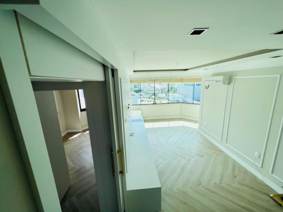 Imagem Imóvel com 3 Quartos à Venda, 180 m² em Centro - Itajaí Imagem Imóvel com 3 Quartos à Venda, 180 m² em Centro - Itajaí