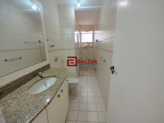 Imagem Apartamento com 3 Quartos à Venda, 122 m² em Centro - Florianópolis Imagem Apartamento com 3 Quartos à Venda, 122 m² em Centro - Florianópolis