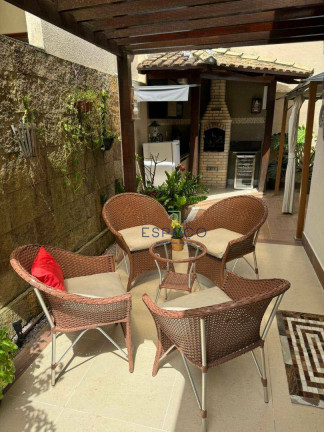 Imagem Casa com 4 Quartos à Venda, 240 m² em Nova Parnamirim - Parnamirim