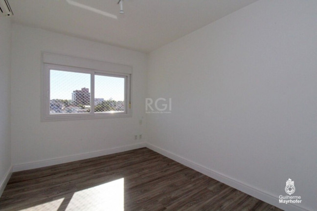 Imagem Imóvel com 4 Quartos à Venda, 159 m² em Menino Deus - Porto Alegre Imagem Imóvel com 4 Quartos à Venda, 159 m² em Menino Deus - Porto Alegre
