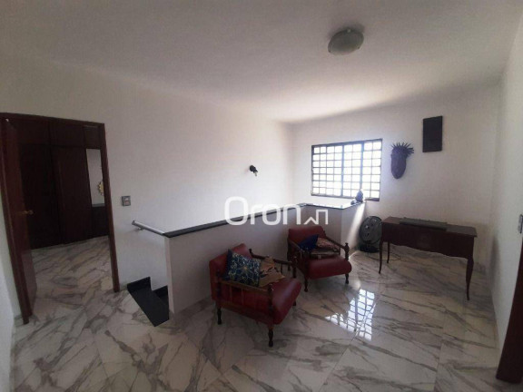 Imagem Sobrado com 3 Quartos à Venda, 270 m² em Jardim América - Goiânia Imagem Sobrado com 3 Quartos à Venda, 270 m² em Jardim América - Goiânia